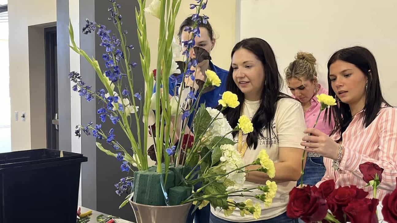 In This Classroom, Floral Design Is in Full Bloom