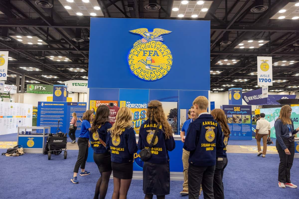 FFA Comes Alive at the Experience Booth