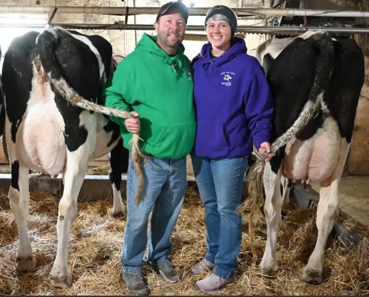 Dairy producers Richard (left) and Michelle (right) Schweer.