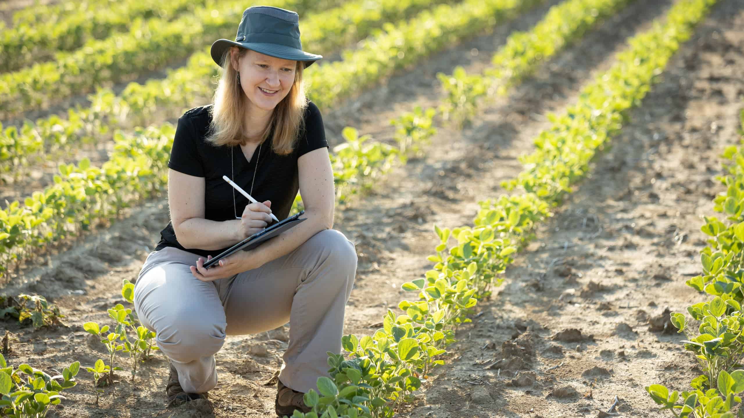 Science Turns Ronda Hamm’s Fear Into Fascination