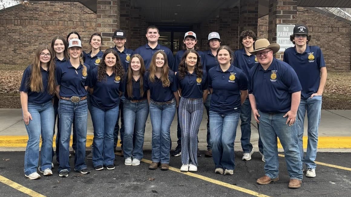 Ozark FFA Is Giving Back for FFA Week