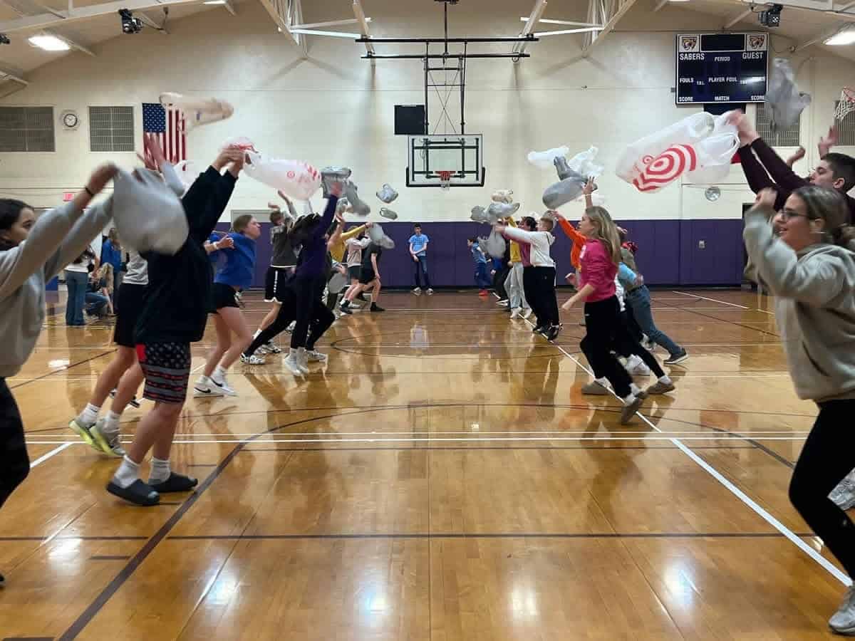 Central DeWitt FFA Holds FFA Week Middle School Roundup