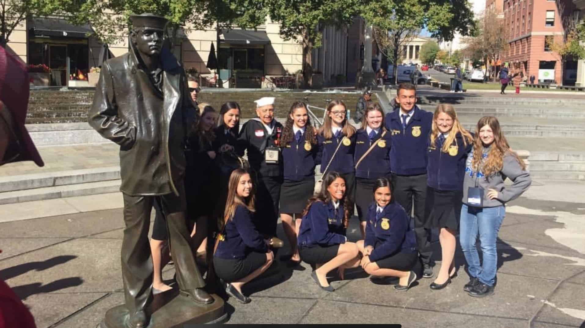 FFA Members Serve Veterans